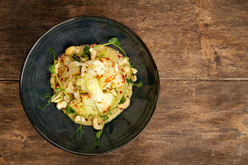 Cauliflower with tofu sauce and cashews