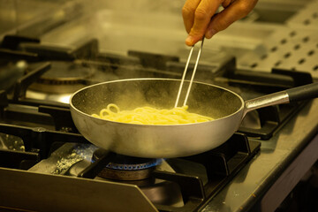 Cucinare in padella pasta fresca 4