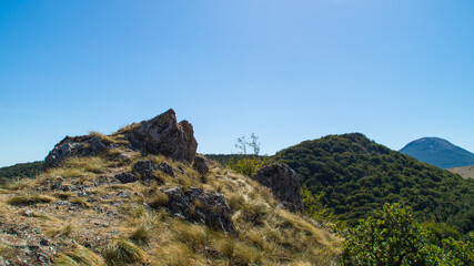 Lungo il sentiero 109AG da Poggio San Romualdo a Castelletta nelle Marche