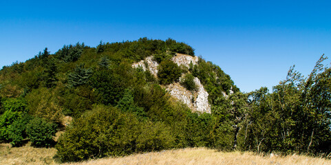 Lungo il sentiero 109AG da Poggio San Romualdo a Castelletta nelle Marche