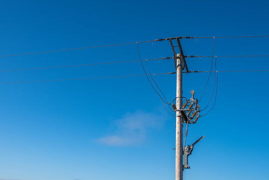 Telegraph pole with switch lever