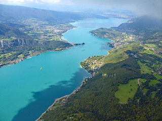 Fototapeta na wymiar Lake Annecy in the French Alps 
