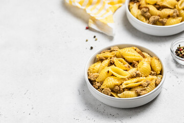 Cheesy one pan mince pasta. Space for text.