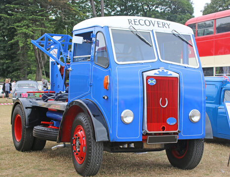 Vintage blue recovery truck