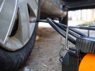 pumping the autowheel compressor on the road. electric pump for wheels.
