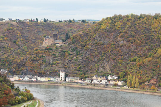 View from the left bank to Loreley, Germany	