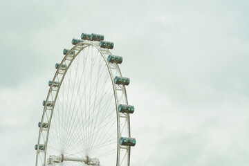 ferris wheel on a day