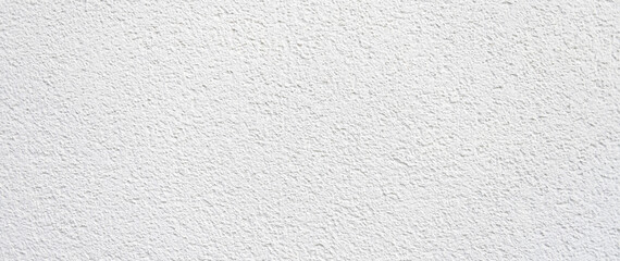 Weißer Putz auf der Aussenwand von einem Haus