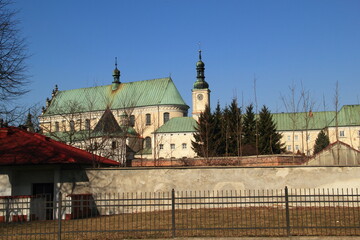 Bazylika Zwiastowania NMP w Leżajsku -  sanktuarium Matki Boskiej Pocieszenia.