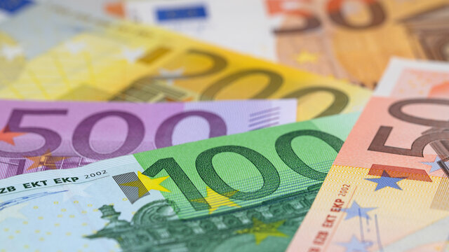 Euro-Geldscheine in einer Nahaufnahme