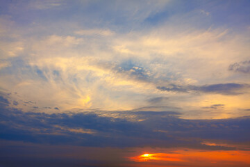 Fototapeta na wymiar Early morning sky with spectacular dawn 