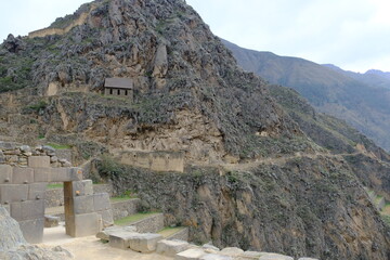 Fototapeta na wymiar Peru Sacred Valley Ollantaytambo - Stone gate in Ollantaytambo ruins - Ruinas Ollantaytambo