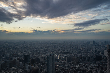 日没の東京