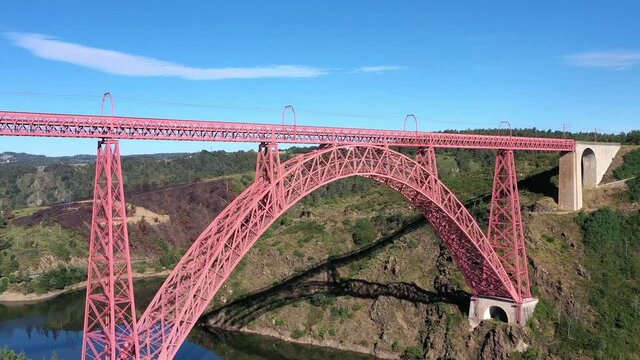 Gorges de la Truy&egrave;re et viaduc de Garabit