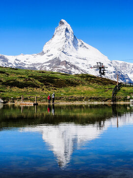 Matterhorn, View from Lake Leisee, Zermatt, Switzerland 瑞士馬特洪峰