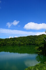 白神山地の名所、十二湖。深浦、青森、日本。9月中旬。