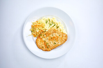 chicken with mashed potato and salad