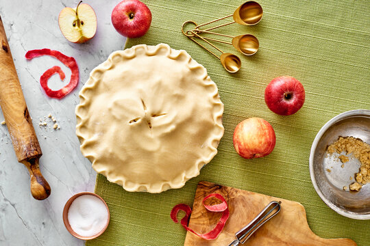 Baking a Homemade Apple Pie