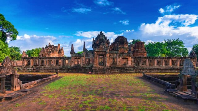 Time lapse of Prasat Muang Tam is a Khmer temple in Prakhon Chai district, Buri Ram Province, Thailand
