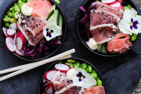 Mini poke bowl snacks