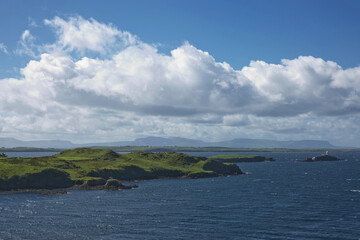 Fototapeta premium Beautiful landscape and rock formations along the irish coastline near Killybegs, County Donegal in Ireland