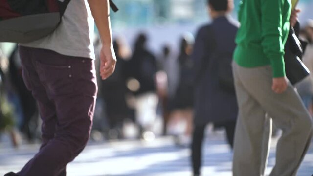新型コロナ　第3波　到来　東京　原宿　人混み　2020年11月