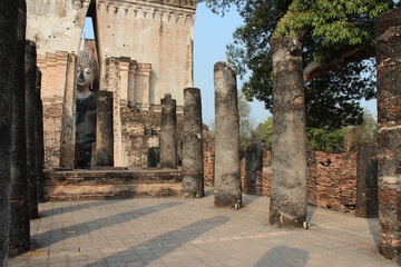 buddhist temple (wat si chum) in sukhothai in thailand 