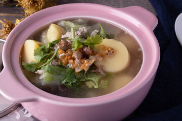 Clear Soup with Tofu and Minced Pork