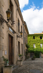 Fototapeta na wymiar Maisons traditionnelles à Lagrasse, France