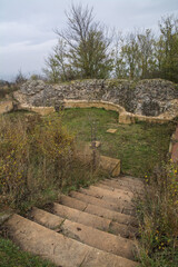 versuchte rekonstruktion der peterskirche auf dem petersberg bei
