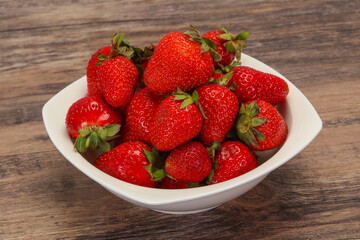 Sweet strawberry in the bowl