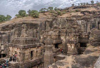 Kailasanatha is a rocky Hindu temple, is the central structure of the complex of cave temples in Ellora.