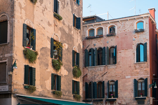 Old houses in vanice
