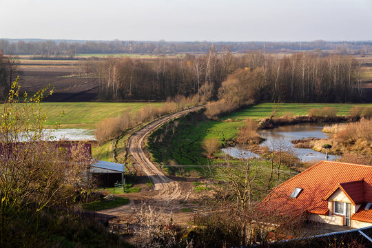 Widok ze Strękowej G&oacute;ry na dolinę Narwi, Podlasie, Polska