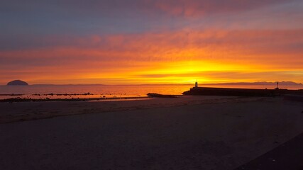 Sonnenuntergang in Girvan, Schottland
