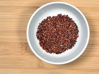 Körniges Quinoa. Leckeres Lebensmittel für die Küche