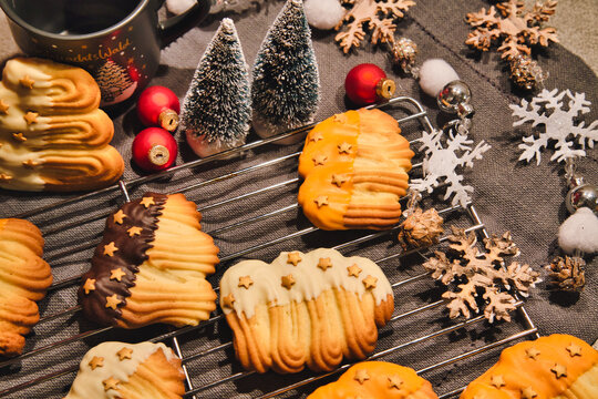Fresh and homemade Christmas cookies. Handmade for the Christmas season. With fresh dough a perfect gift and family fun.