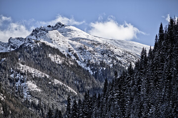 Kasprowy Wierch w słoneczny zimowy dzień, Tatry, Polska © Przemysław Głowik