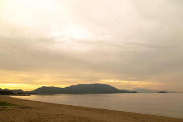 The Seto Inland Sea in the evening_07