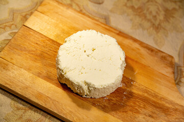 Natural milk ricotta made by hand. Homemade cheese recipe