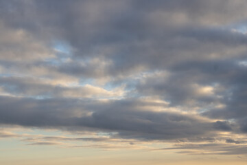 Ciel nuageux sur la Hesbaye