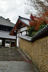 奈良東大寺境内の石塀