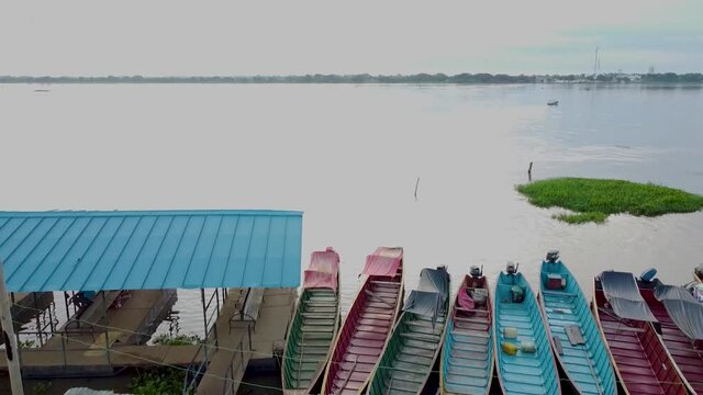Canoas en el Rio 