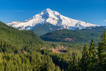 Mount Hood covered in snow in Oregon state.
