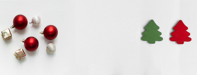 present box Christmas tree and red ball on white banner background