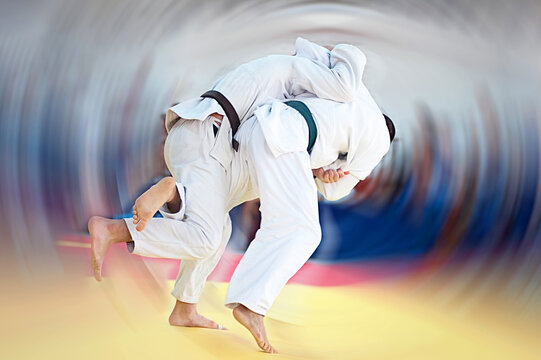 Judo throw with motion blur