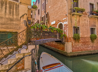 Venice canals © Jacek