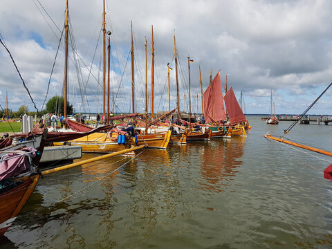 Zeesboot, Segelboot, Boddenlandschaft