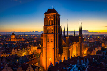 Aerial view of the St. Mary's Basilica in Gdansk at dawn, Poland - obrazy, fototapety, plakaty