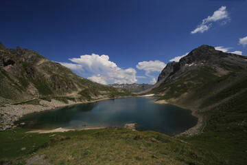 Montagne et lac Valloire
